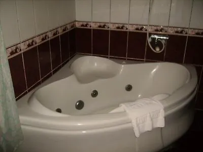 Salute Hotel